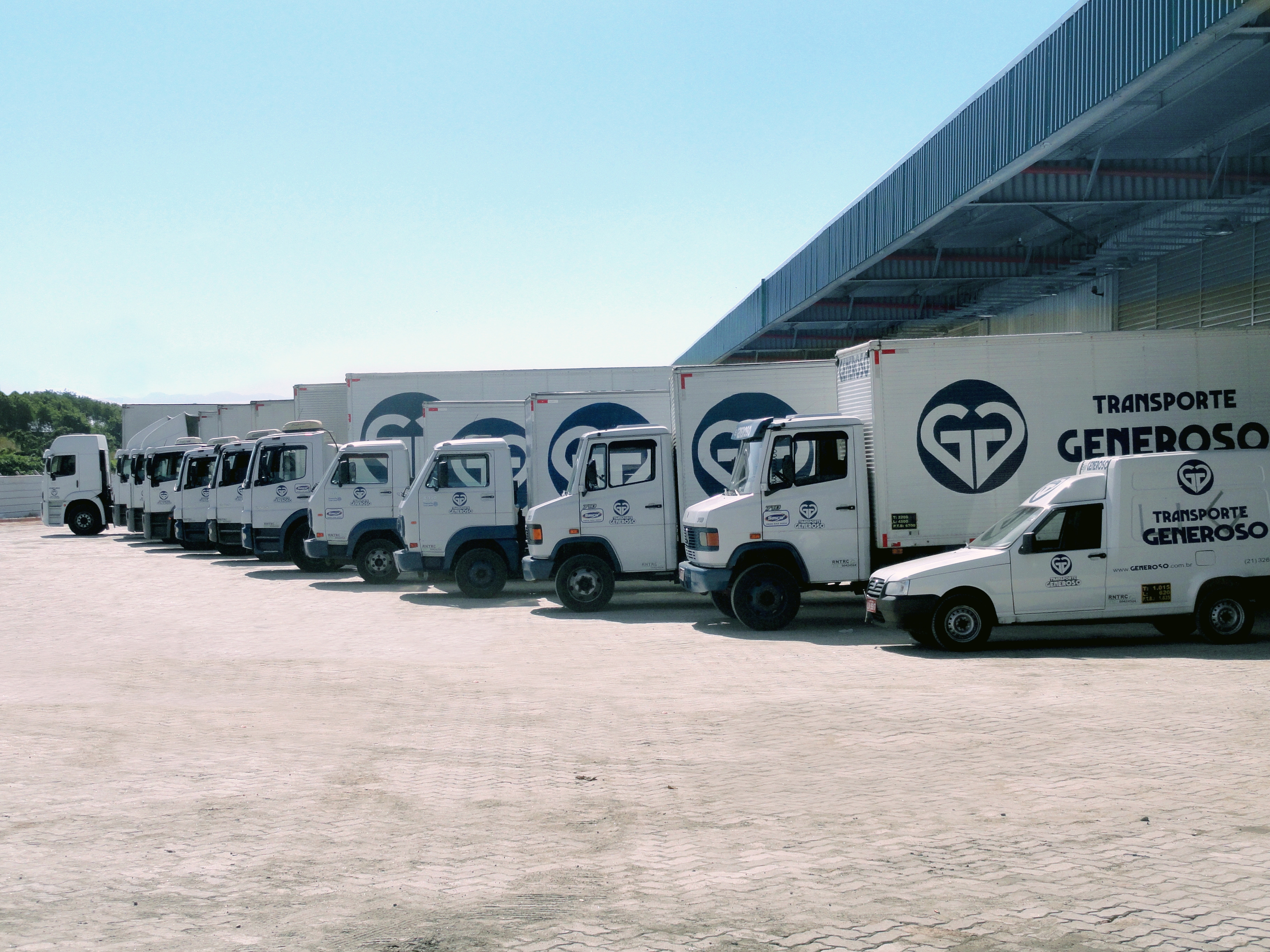 Imagem de caminhões